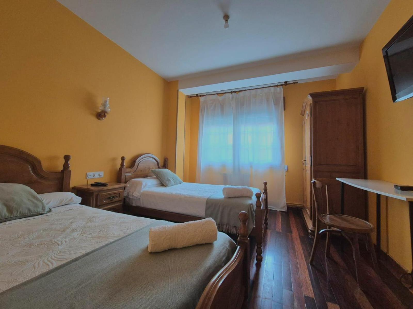 Hostal Galicia Монфорте-де-Лемос Экстерьер фото